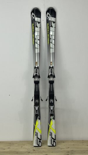 Volkl Racetiger 153CM ski