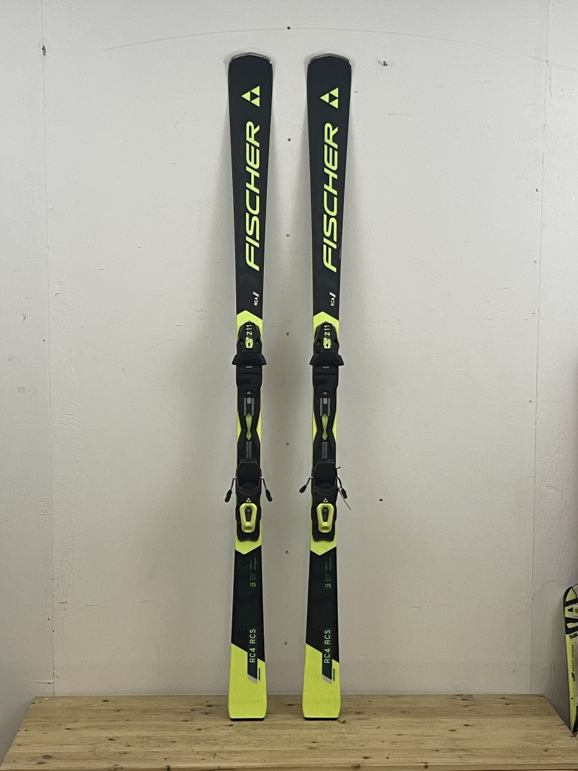 fischer-rc4-rcs-175cm-naudotos-slides-vilnius.jpg Fischer RC4 RCS 175 cm naudotos slidės – used skis Vilniuje | Sniego Kalnas