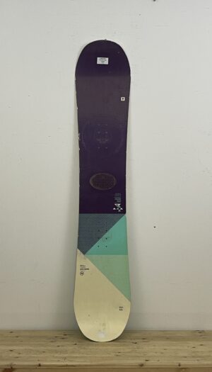 Nidecker Elle 153CM naudota snieglentė, naudotos snieglentės, snowboard įranga, naudotas žiemos inventorius Vilnius – Sniego Kalnas