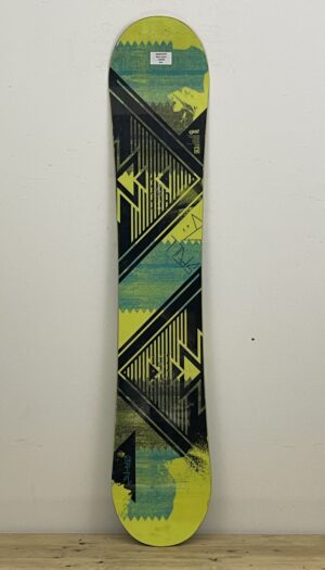 Nitro Zero 142CM naudota snieglentė, naudotos snieglentės, snowboard įranga, naudotas žiemos inventorius Vilnius – Sniego Kalnas