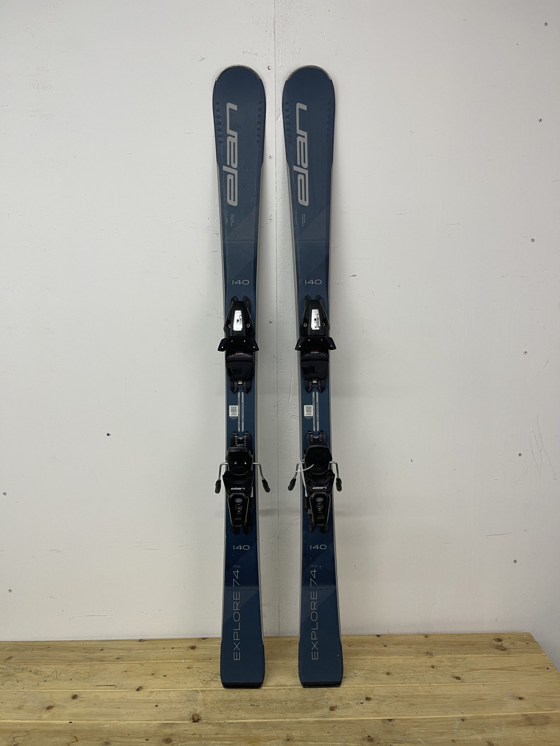 elan-explore-74-140cm-naudotos-slides-vilnius.jpg Elan Explore 74 140 cm naudotos slidės – used skis Vilniuje | Sniego Kalnas