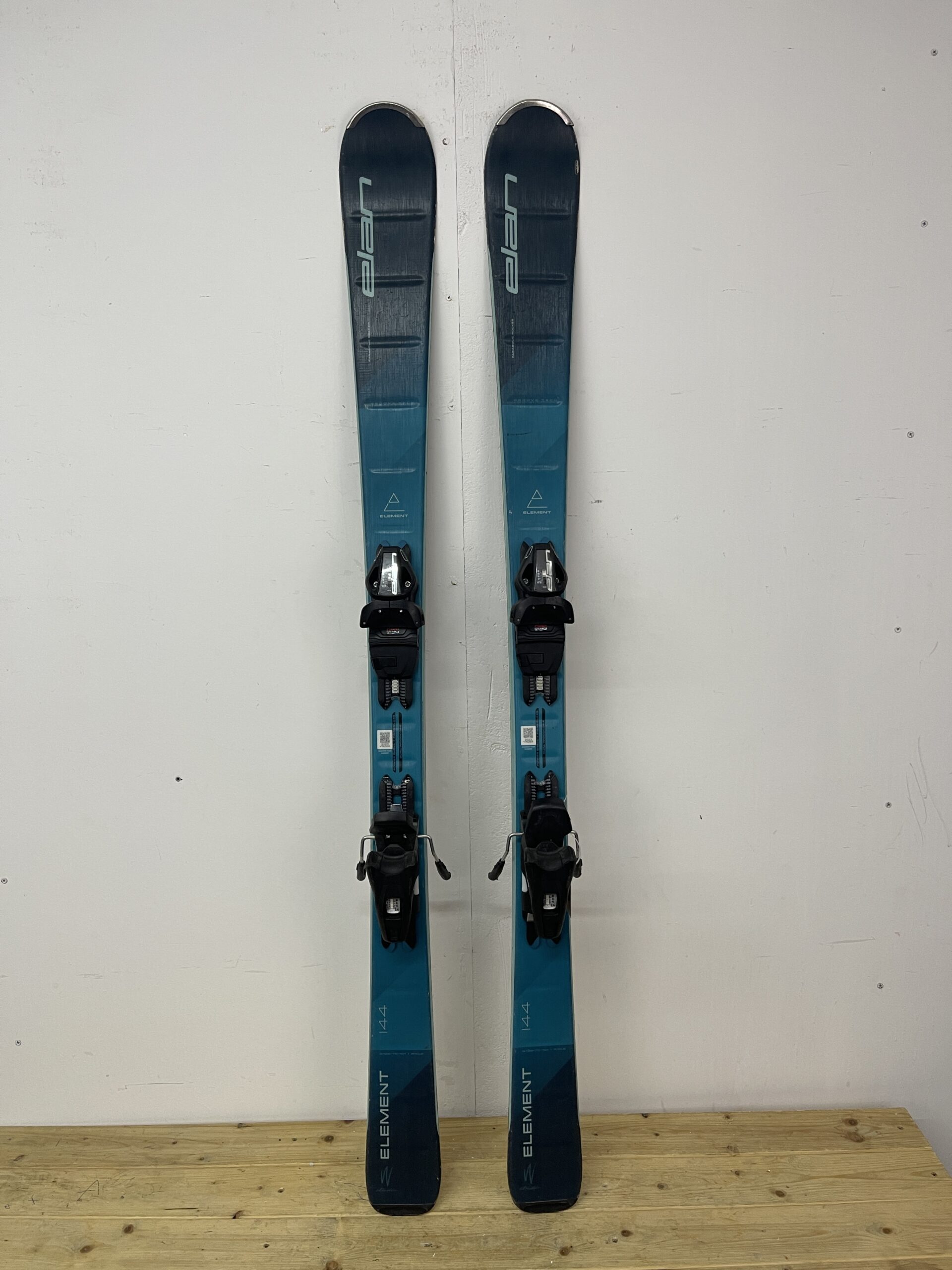 elan-element-144cm-naudotos-slides-vilnius.jpg Elan Element 144 cm naudotos slidės – used skis Vilniuje | Sniego Kalnas