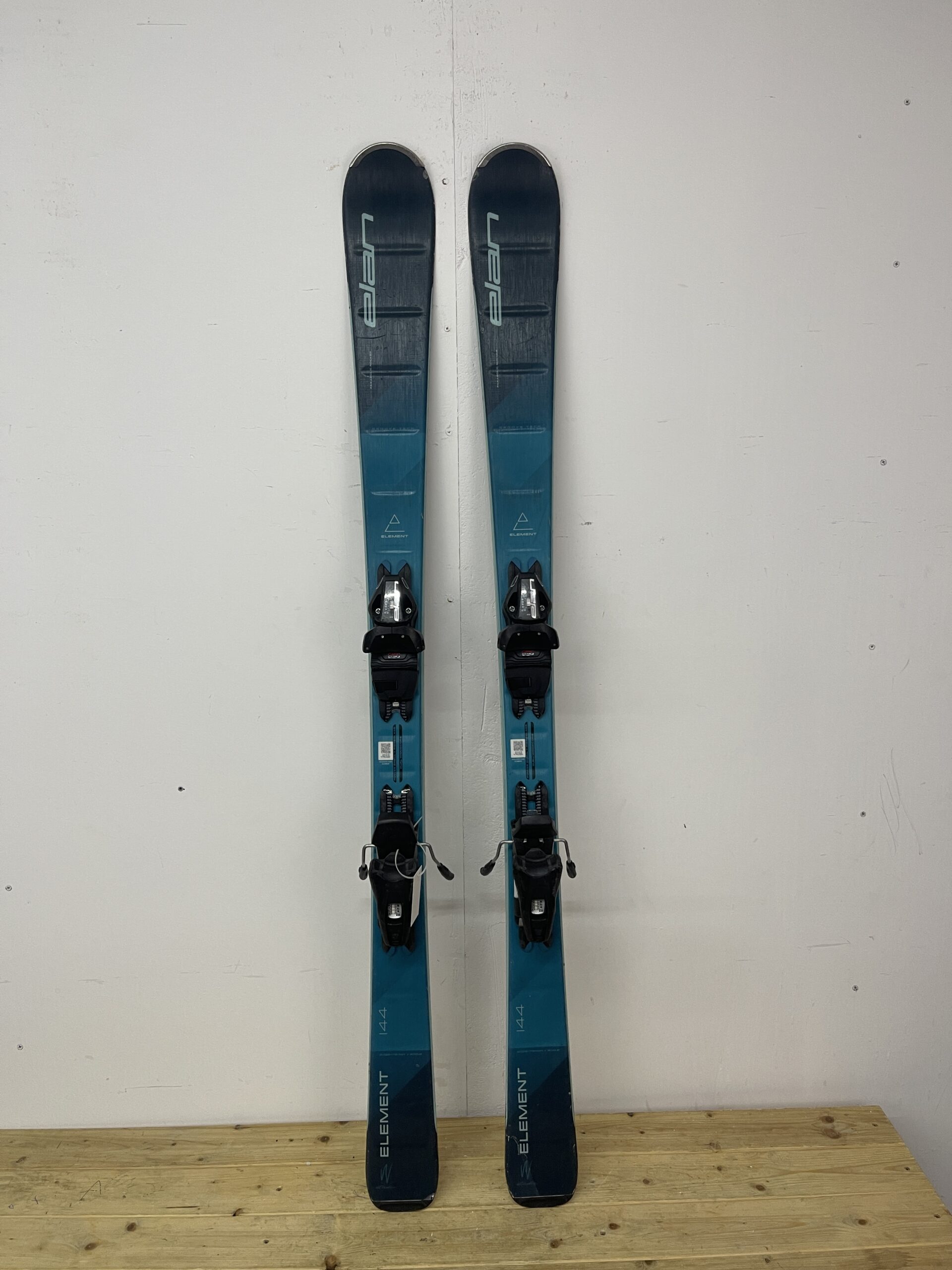 elan-element-144cm-naudotos-slides-vilnius.jpg Elan Element 144 cm naudotos slidės – used skis Vilniuje | Sniego Kalnas