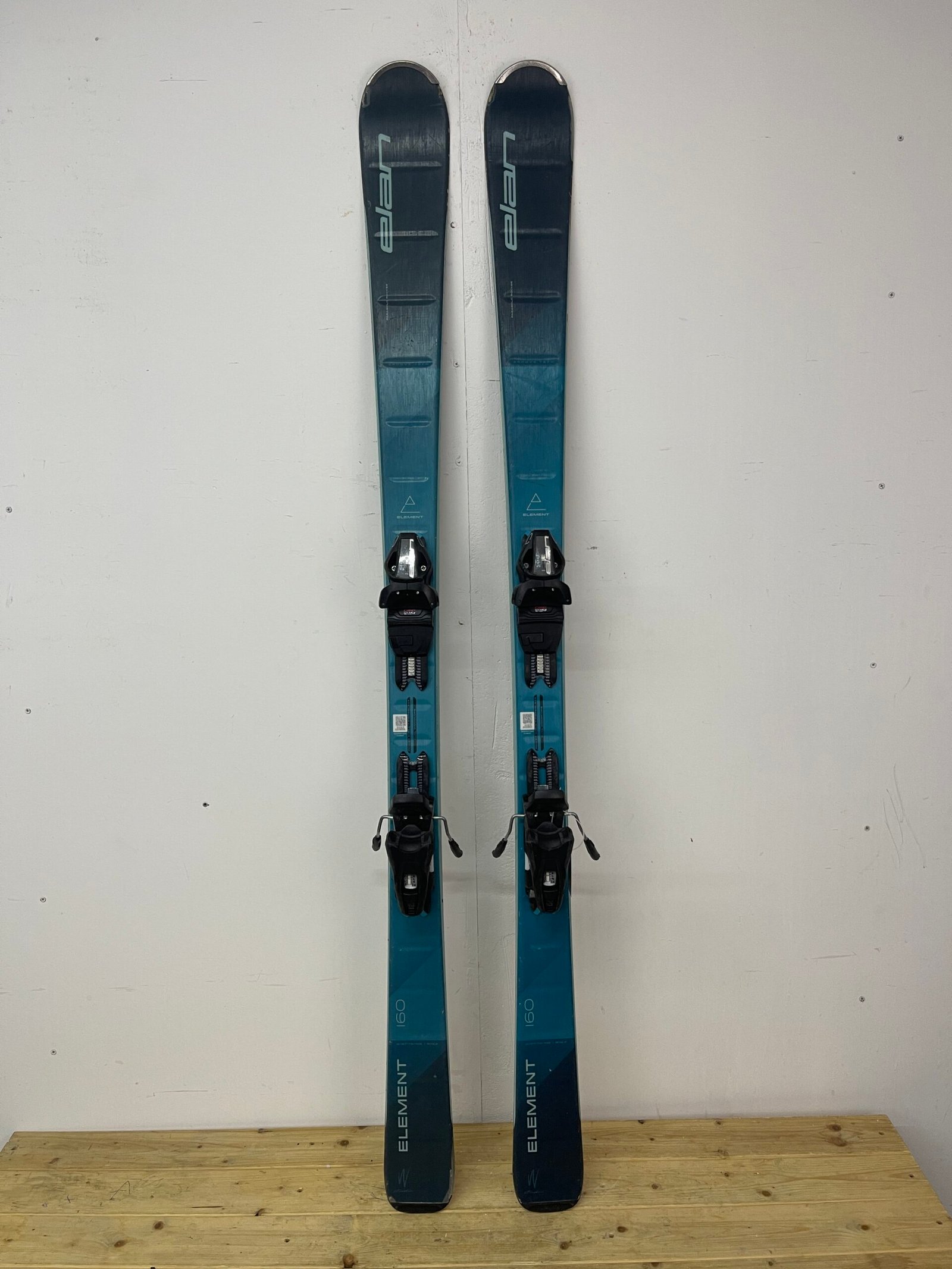 elan-element-160cm-naudotos-slides-vilnius.jpg Elan Element 160 cm naudotos slidės – used skis Vilniuje | Sniego Kalnas