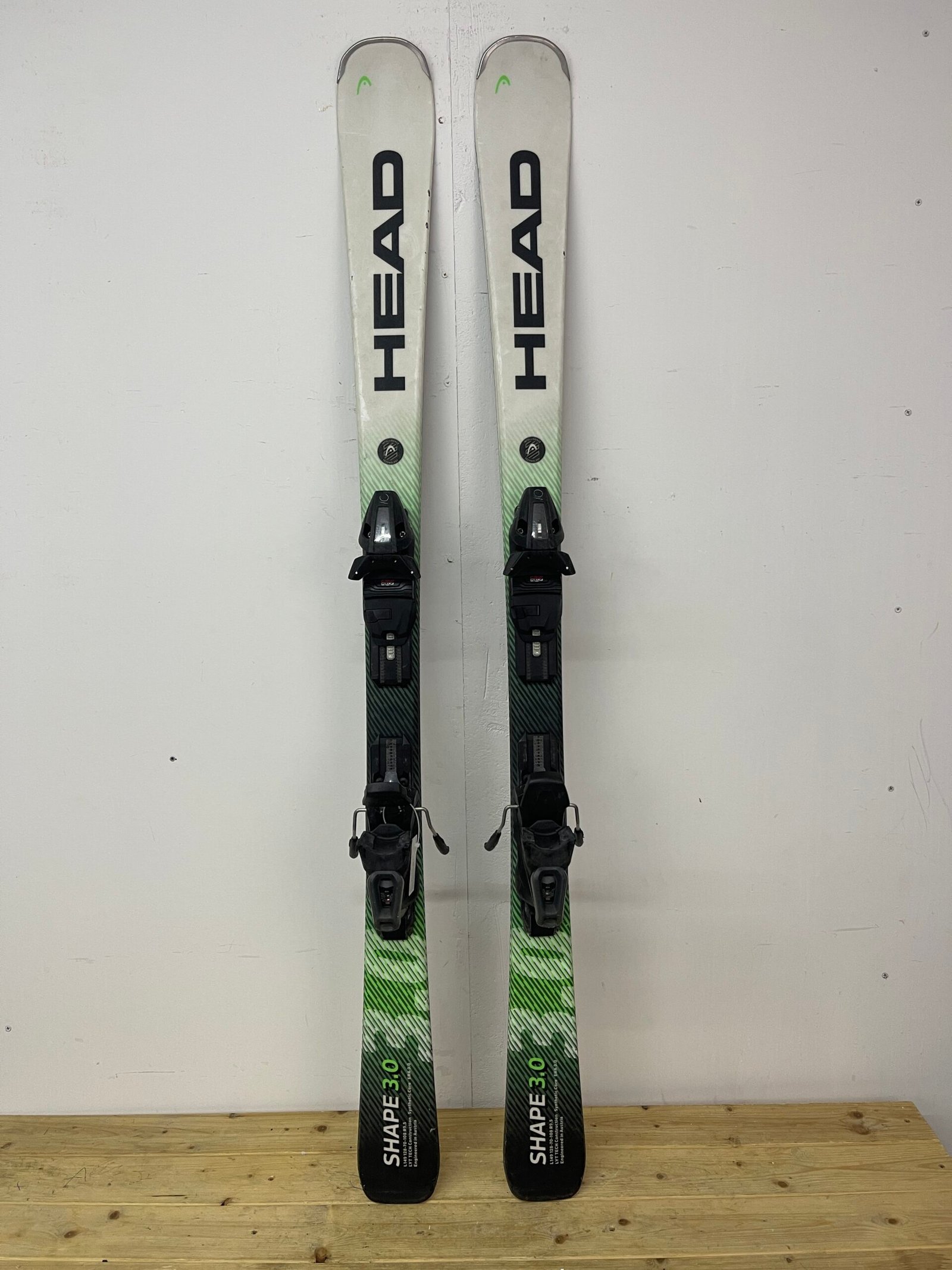 head-shape-3-0-149cm-naudotos-slides-vilnius.jpg Head Shape 3.0 149 cm naudotos slidės – used skis Vilniuje | Sniego Kalnas