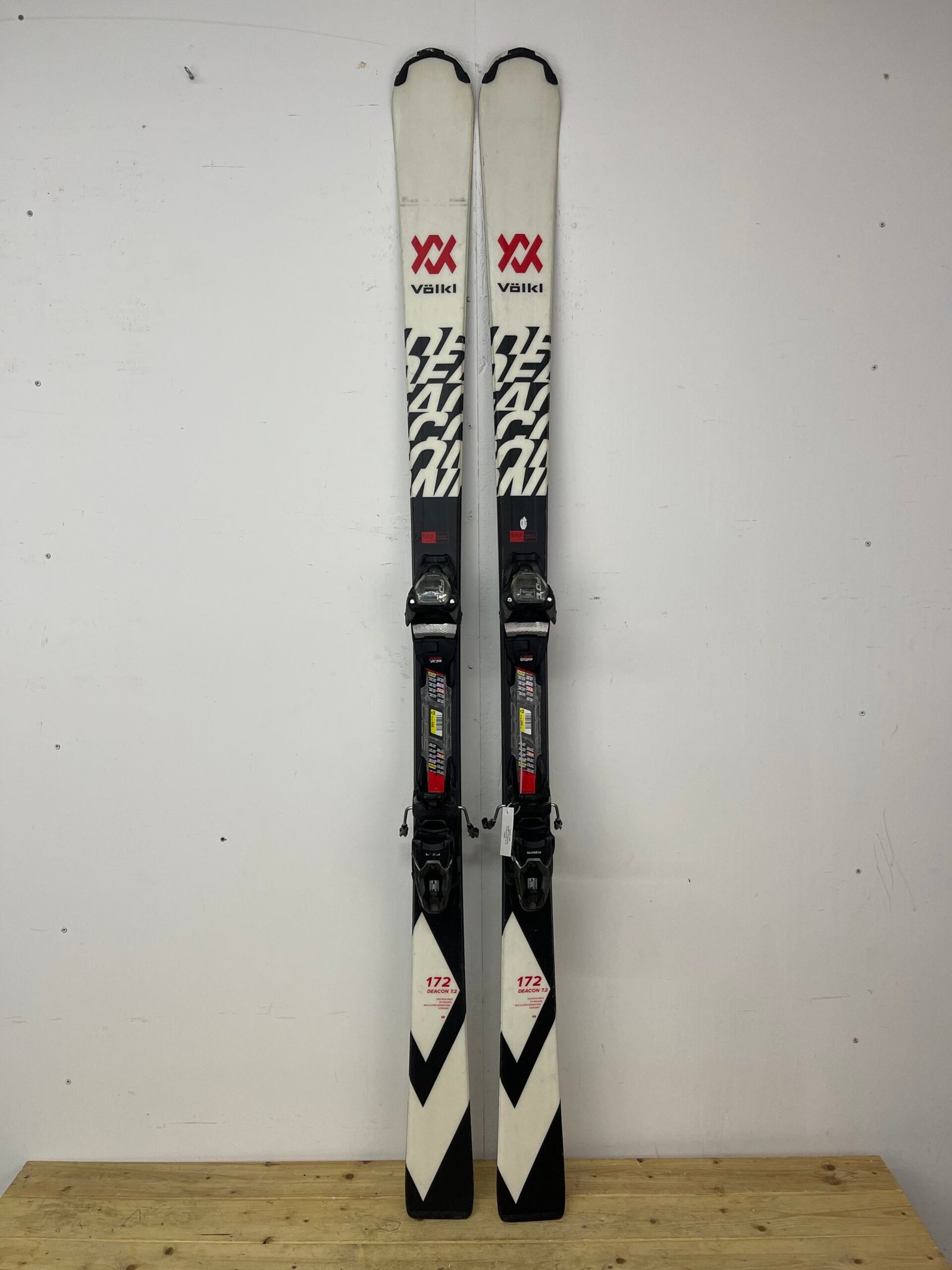 volkl-deacon-172cm-naudotos-slides-vilnius.jpg Völkl Deacon 172 cm naudotos slidės – used skis Vilniuje | Sniego Kalnas