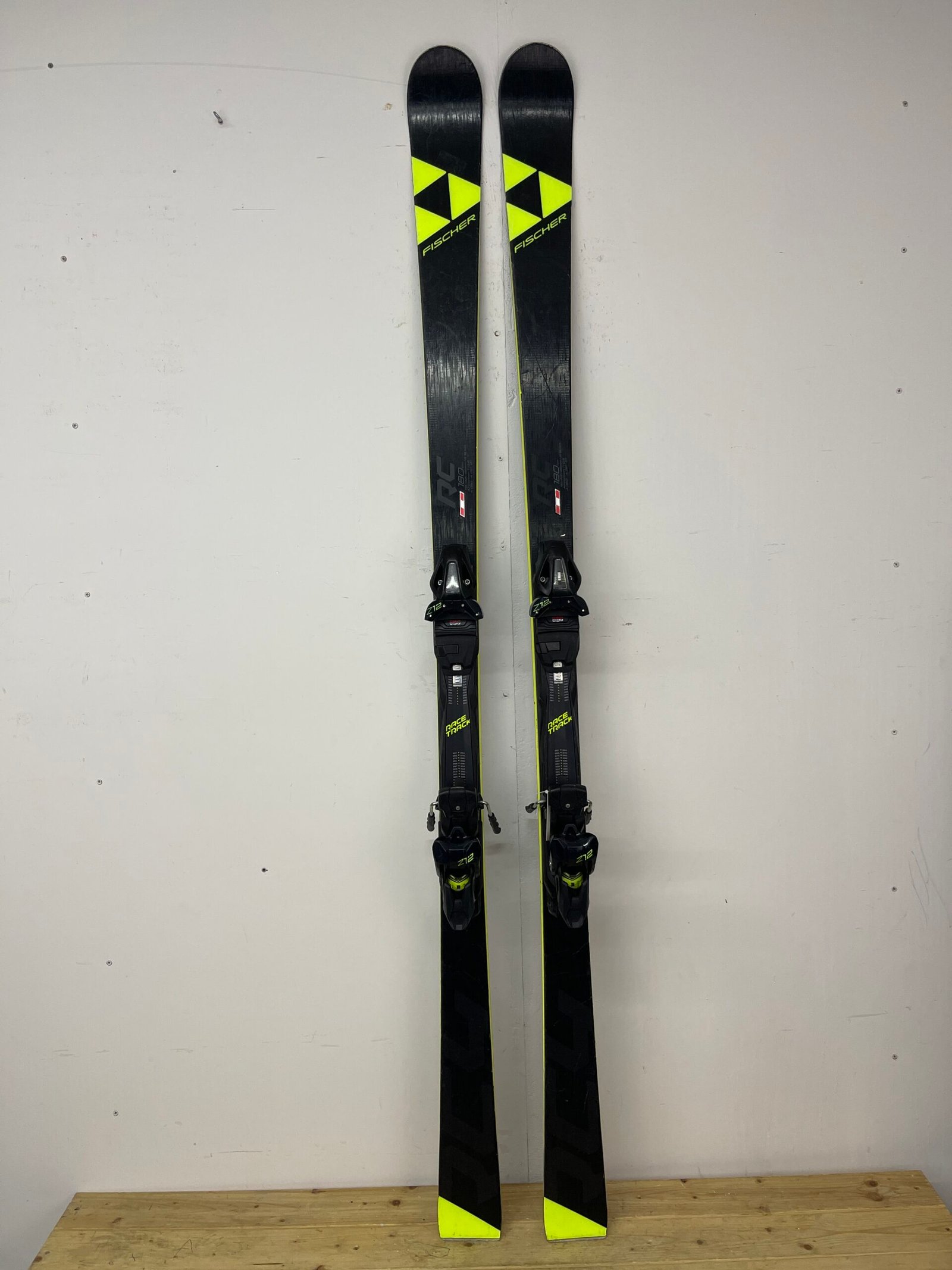 fischer-rc4-worldcup-180cm-naudotos-slides-vilnius.jpg Fischer RC4 Worldcup 180 cm naudotos slidės – used skis Vilniuje | Sniego Kalnas