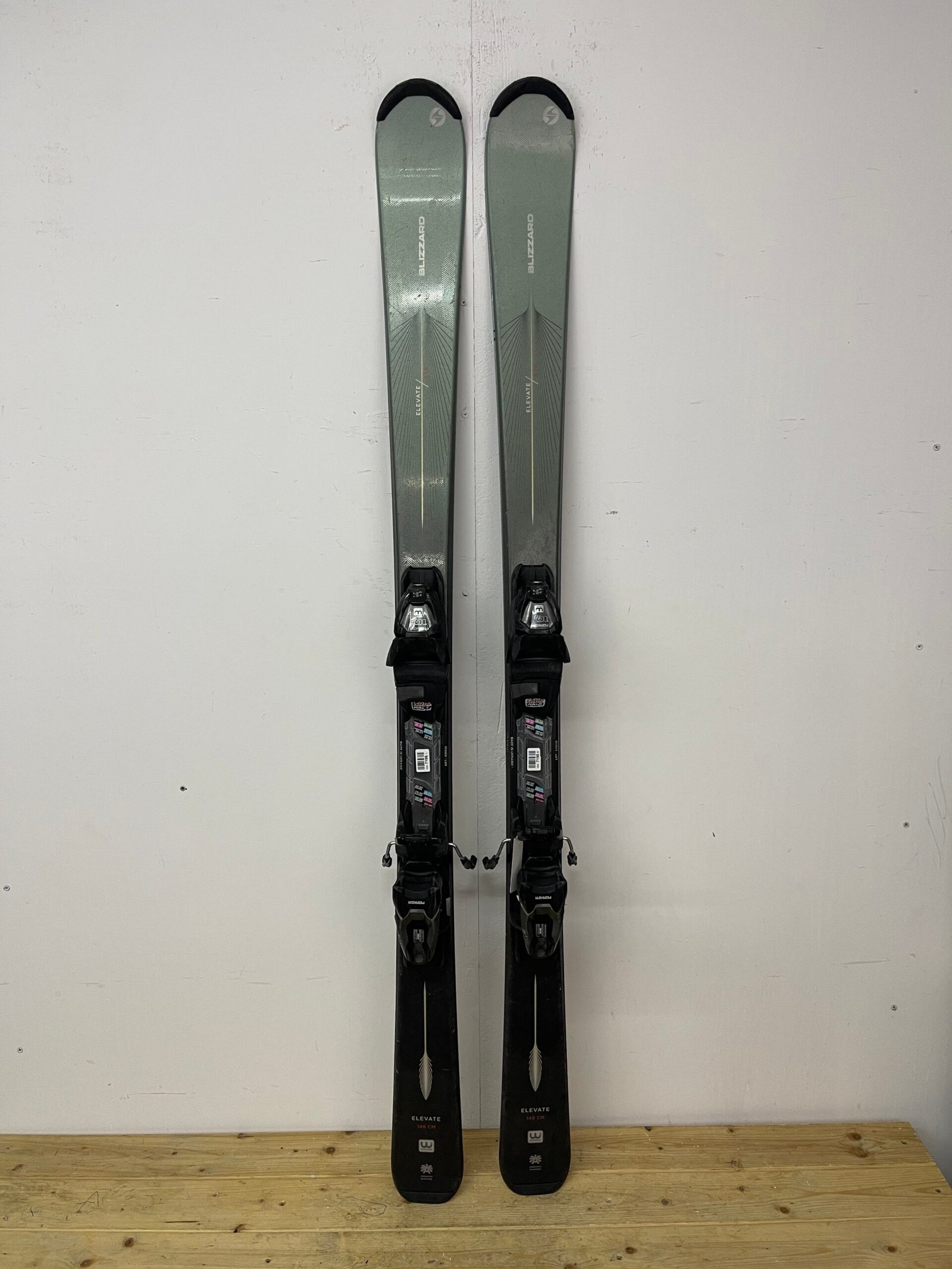 blizzard-elevate-rti-146cm-naudotos-slides-vilnius.jpg Blizzard Elevate RTI 146 cm naudotos slidės – used skis Vilniuje | Sniego Kalnas