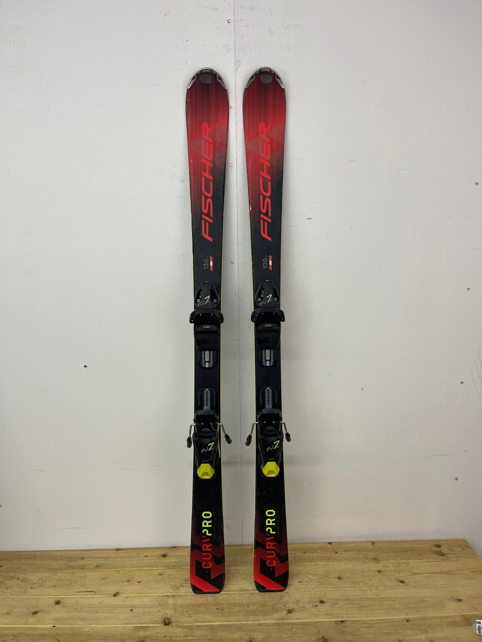 fischer-curv-pro-130cm-naudotos-slides-vilnius.jpg Fischer Curv Pro 130 cm naudotos slidės – used skis Vilniuje | Sniego Kalnas