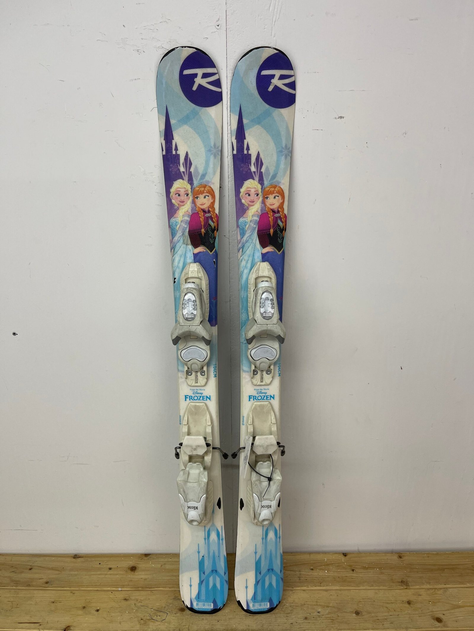 rossignol-frozen-104cm-naudotos-slides-vilnius.jpg Rossignol Frozen 104 cm naudotos slidės – used skis Vilniuje | Sniego Kalnas