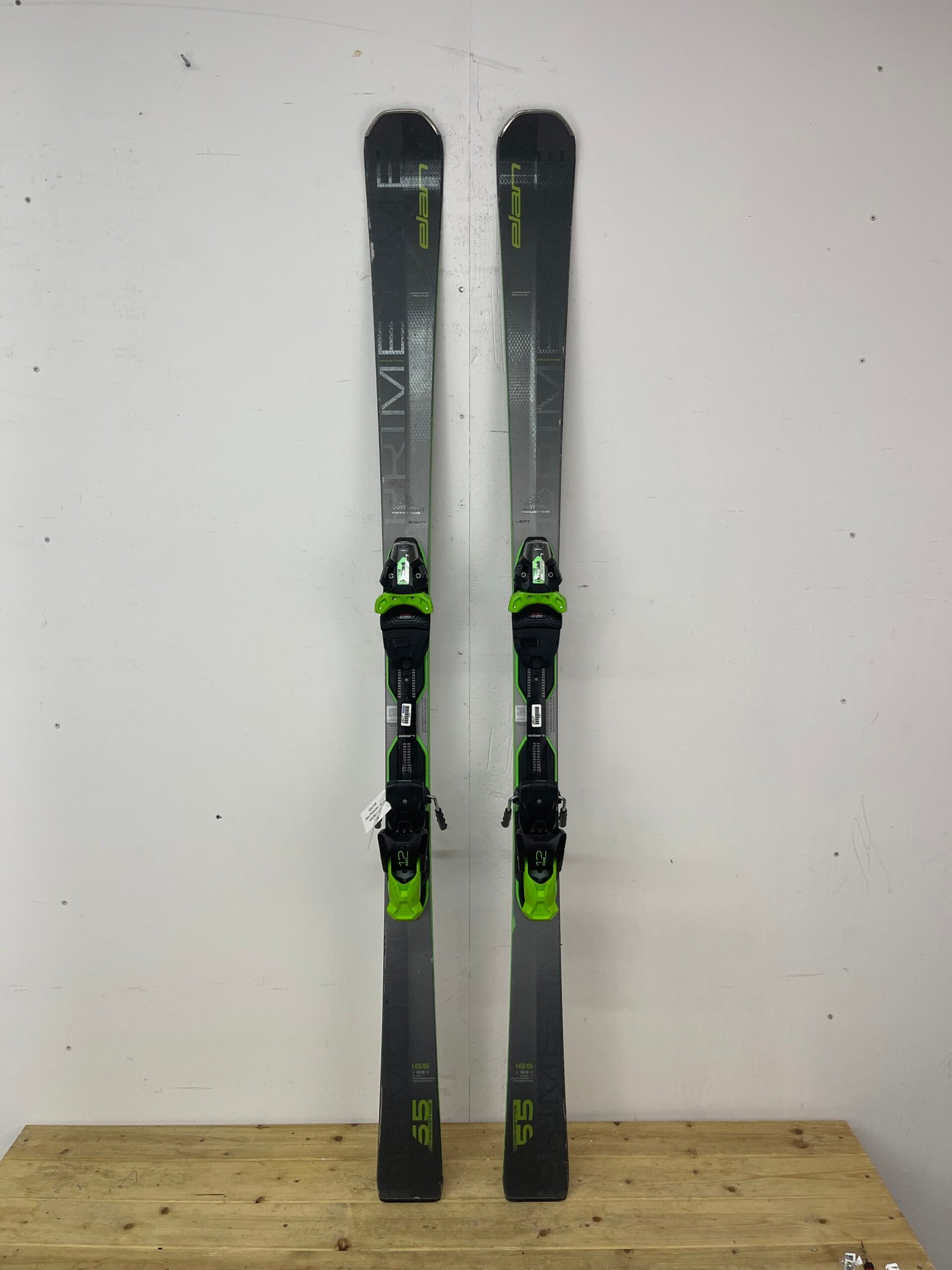 elan-primetime-55-165cm-naudotos-slides-vilnius.jpg Elan Primetime 55 165 cm naudotos slidės – used skis Vilniuje | Sniego Kalnas