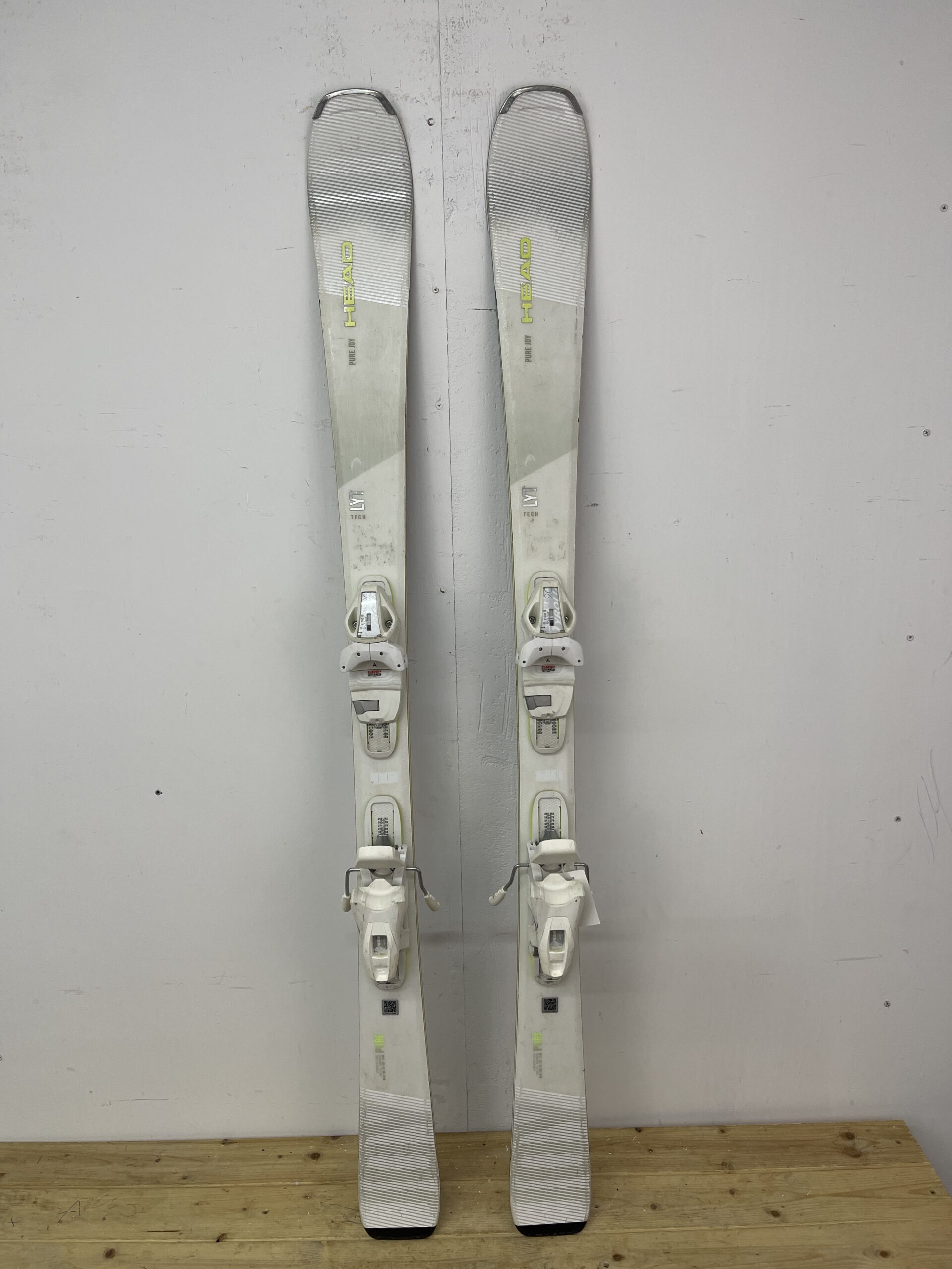 head-pure-joy-143cm-naudotos-slides-vilnius.jpg Head Pure Joy 143 cm naudotos slidės – used skis Vilniuje | Sniego Kalnas