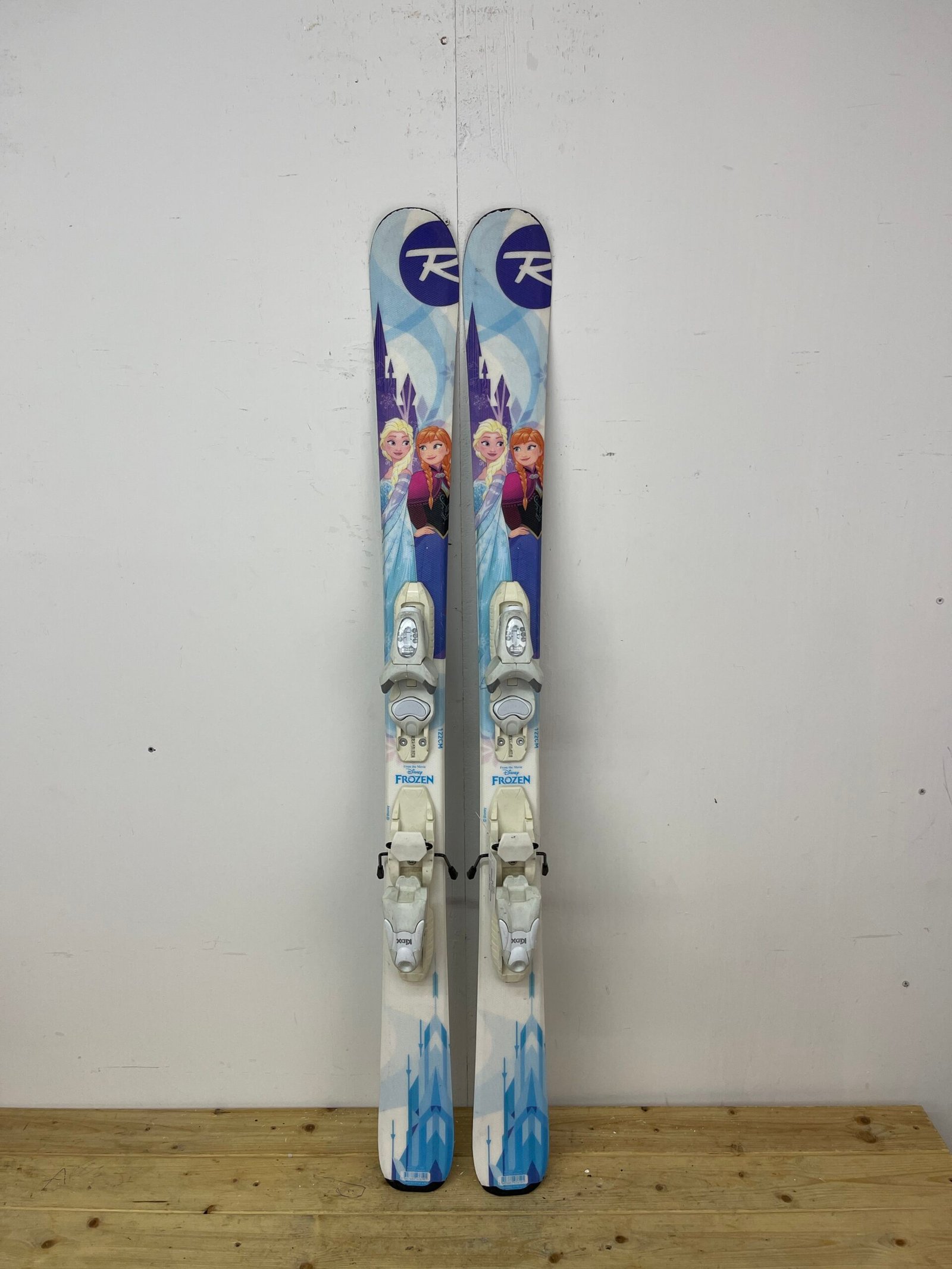 rossignol-frozen-122cm-naudotos-slides-vilnius.jpg Rossignol Frozen 122 cm naudotos slidės – used skis Vilniuje | Sniego Kalnas