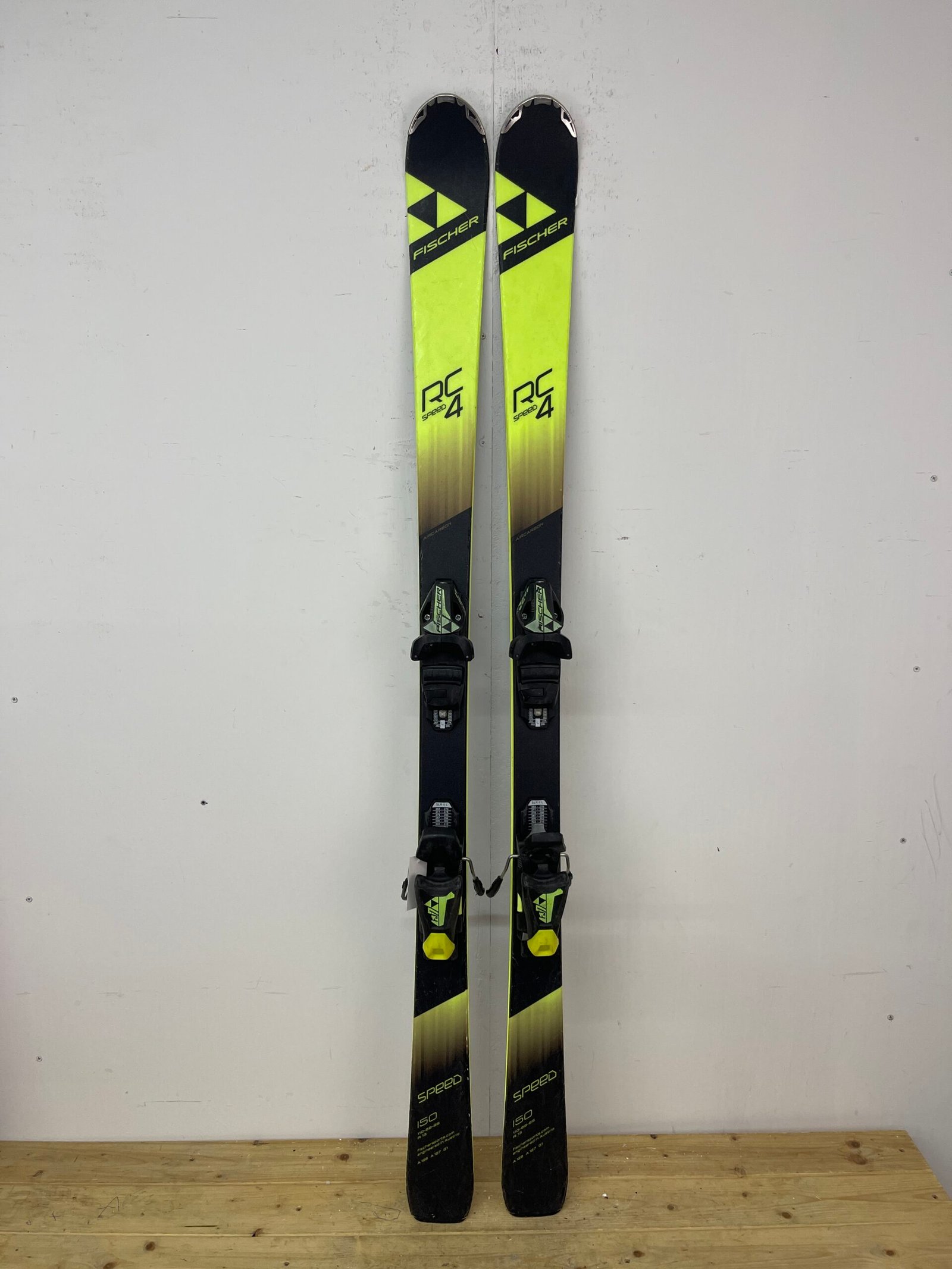 fischer-rc4-150cm-naudotos-slides-vilnius.jpg Fischer RC4 150 cm naudotos slidės – used skis Vilniuje | Sniego Kalnas