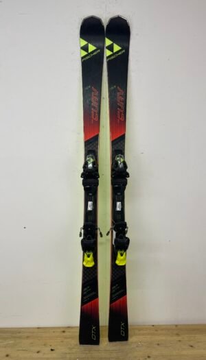 Fischer RC4 Curv DTX 157 cm naudotos slidės – used skis Vilniuje | Sniego Kalnas