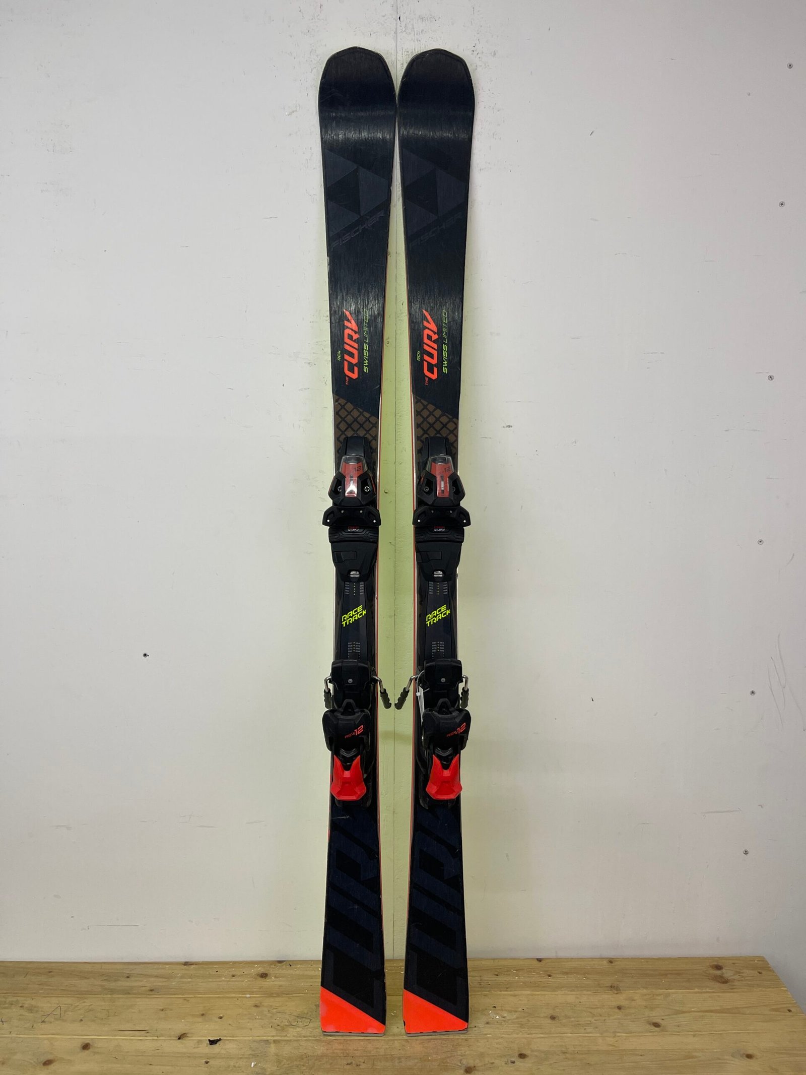 fischer-rc4-the-curv-150cm-naudotos-slides-vilnius.jpg Fischer RC4 The Curv 150 cm naudotos slidės – used skis Vilniuje | Sniego Kalnas