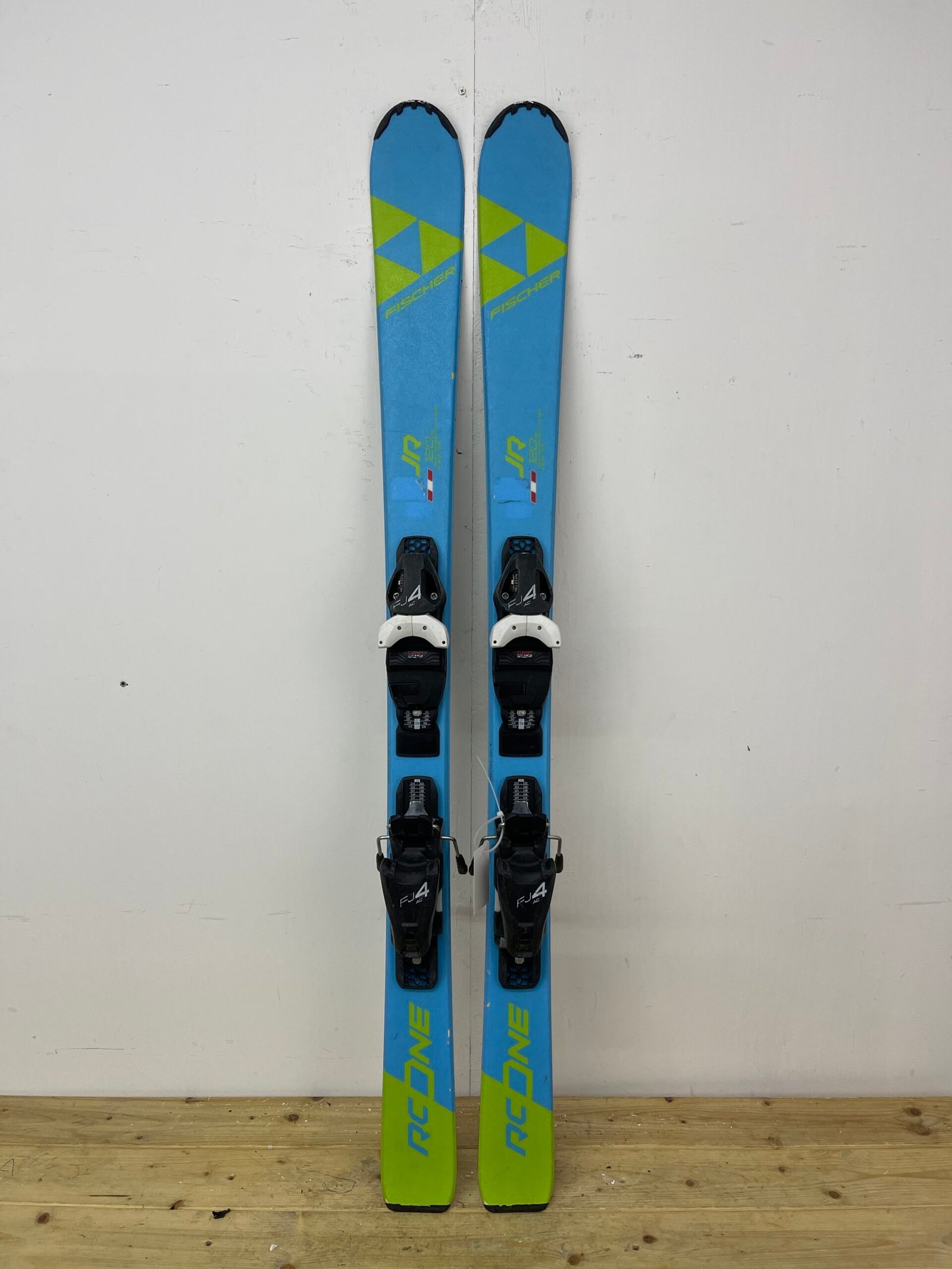 fischer-rc-one-120cm-naudotos-slides-vilnius.jpg Fischer RC One 120 cm naudotos slidės – used skis Vilniuje | Sniego Kalnas