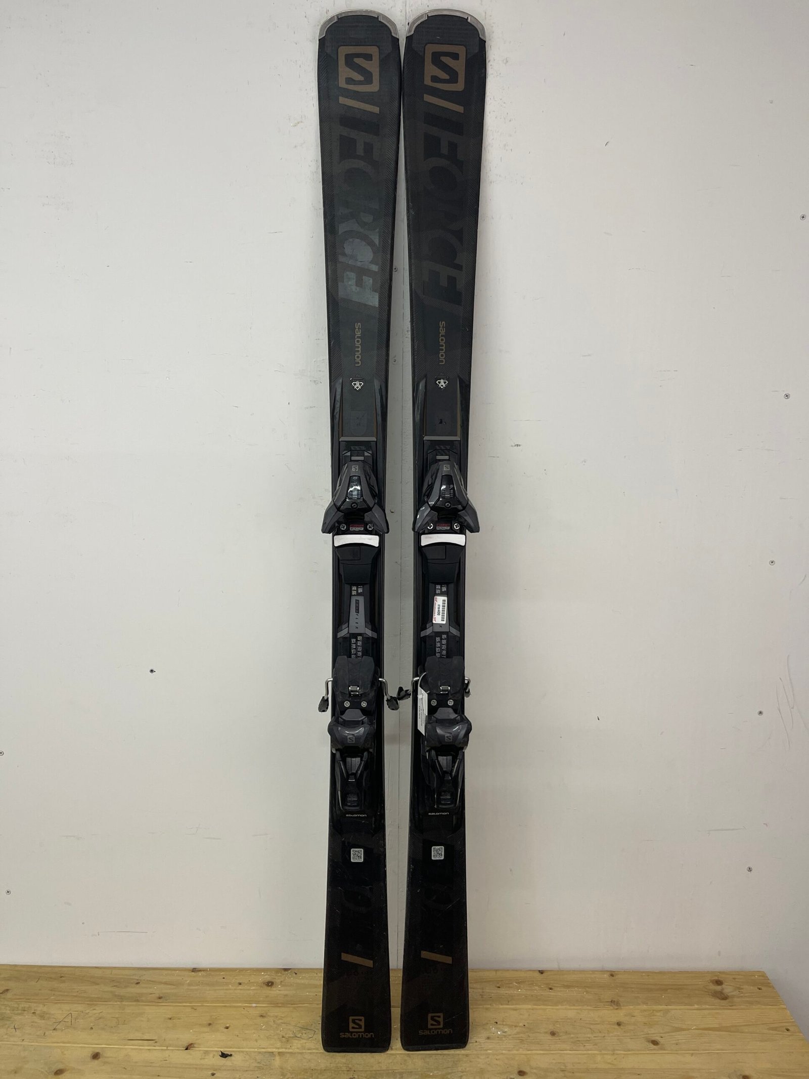 salomon-s-max-156cm-naudotos-slides-vilnius.jpg Salomon S/Max 156 cm naudotos slidės – used skis Vilniuje | Sniego Kalnas