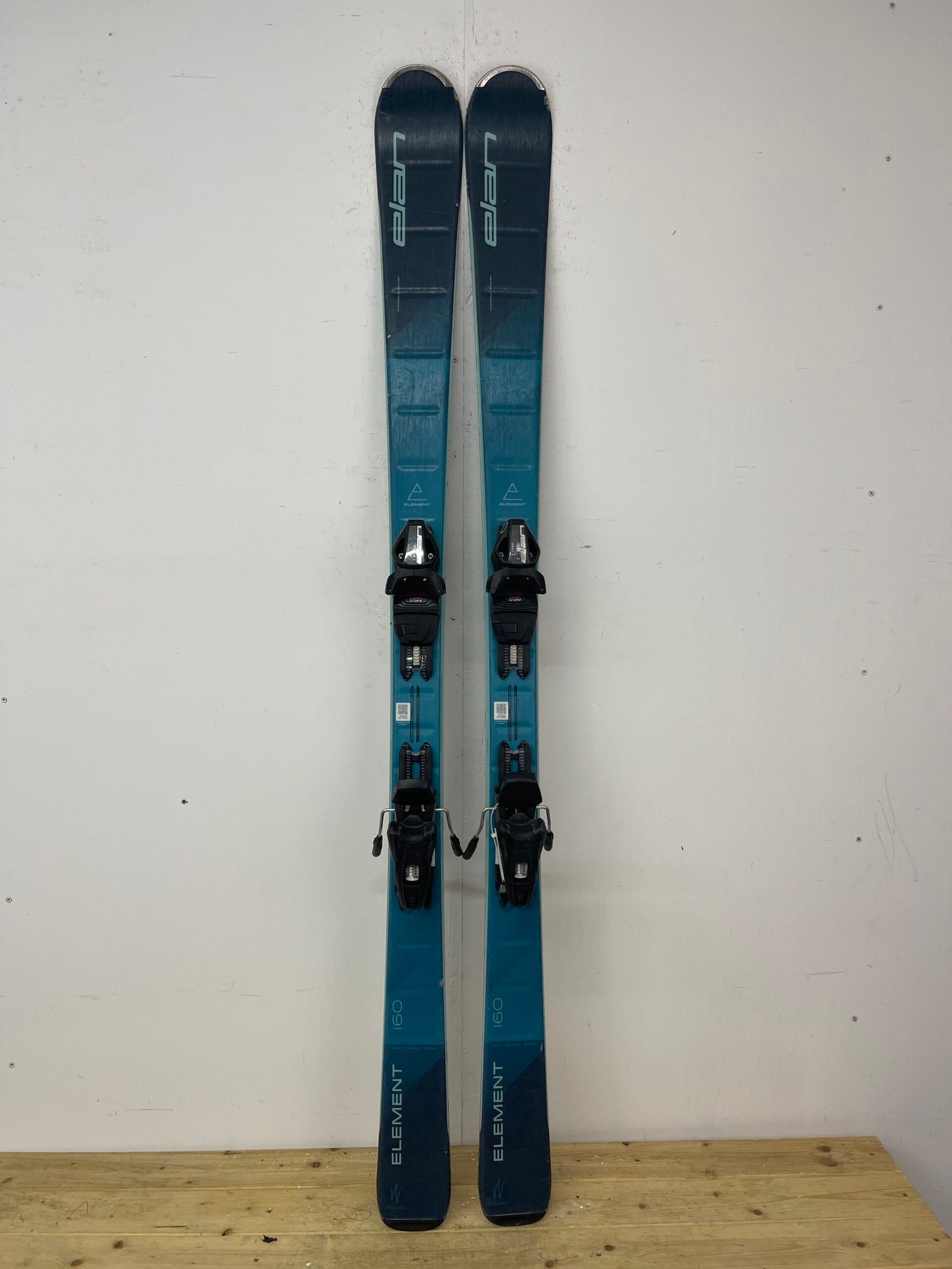 elan-element-160cm-naudotos-slides-vilnius.jpg Elan Element 160 cm naudotos slidės – used skis Vilniuje | Sniego Kalnas