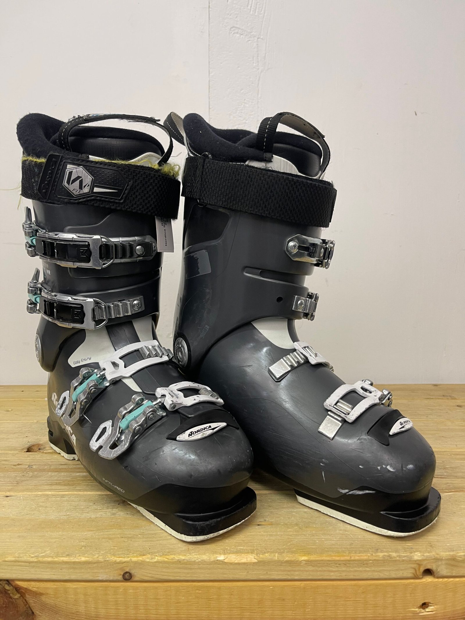 nordica-speedmachine-85-slidinejimo-batai-25-5-eu39 Nordica SpeedMachine 85 slidinėjimo batai 25.5 MP EU 39 – naudoti slidinėjimo batai | Sniego Kalnas