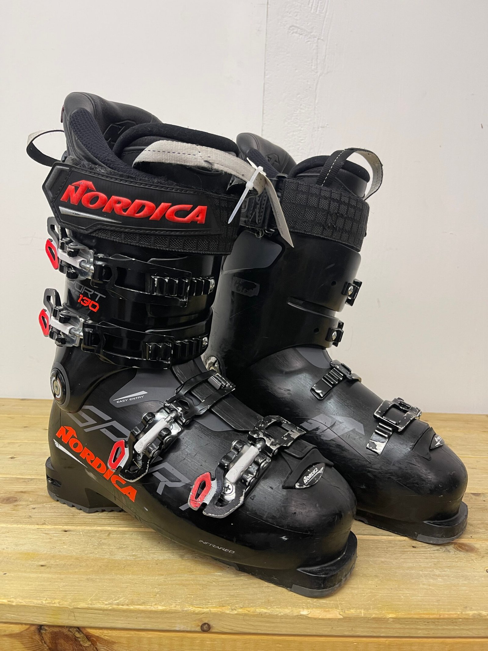 nordica-sportmachine-130-slidinejimo-batai-26-5-eu40-41 Nordica SportMachine 130 slidinėjimo batai 26.5 MP EU 40–41 – naudoti slidinėjimo batai | Sniego Kalnas