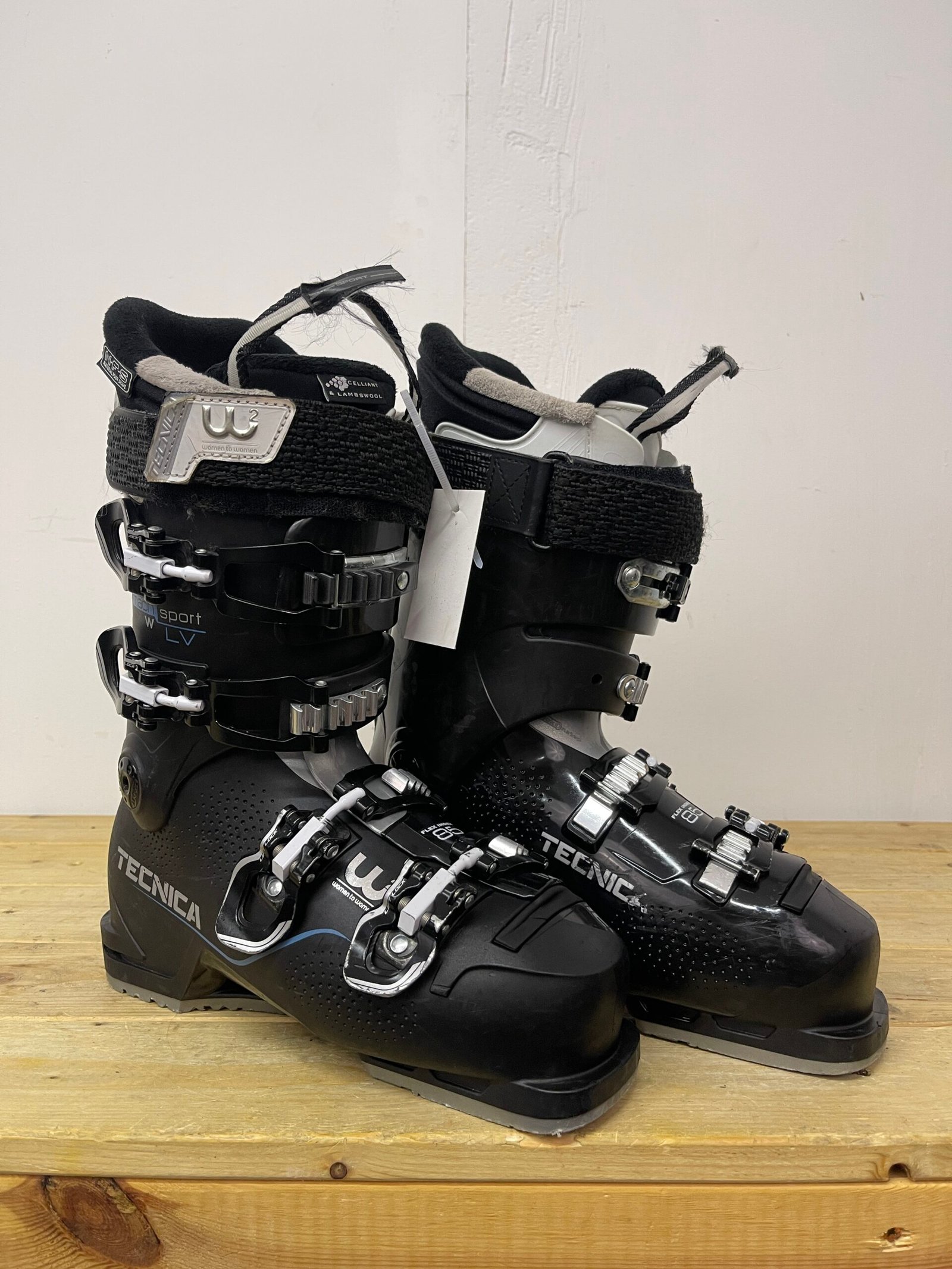 tecnica-mach-sport-85-slidinejimo-batai-24-5-eu38 Tecnica Mach Sport 85 slidinėjimo batai 24.5 MP EU 38 – naudoti slidinėjimo batai | Sniego Kalnas