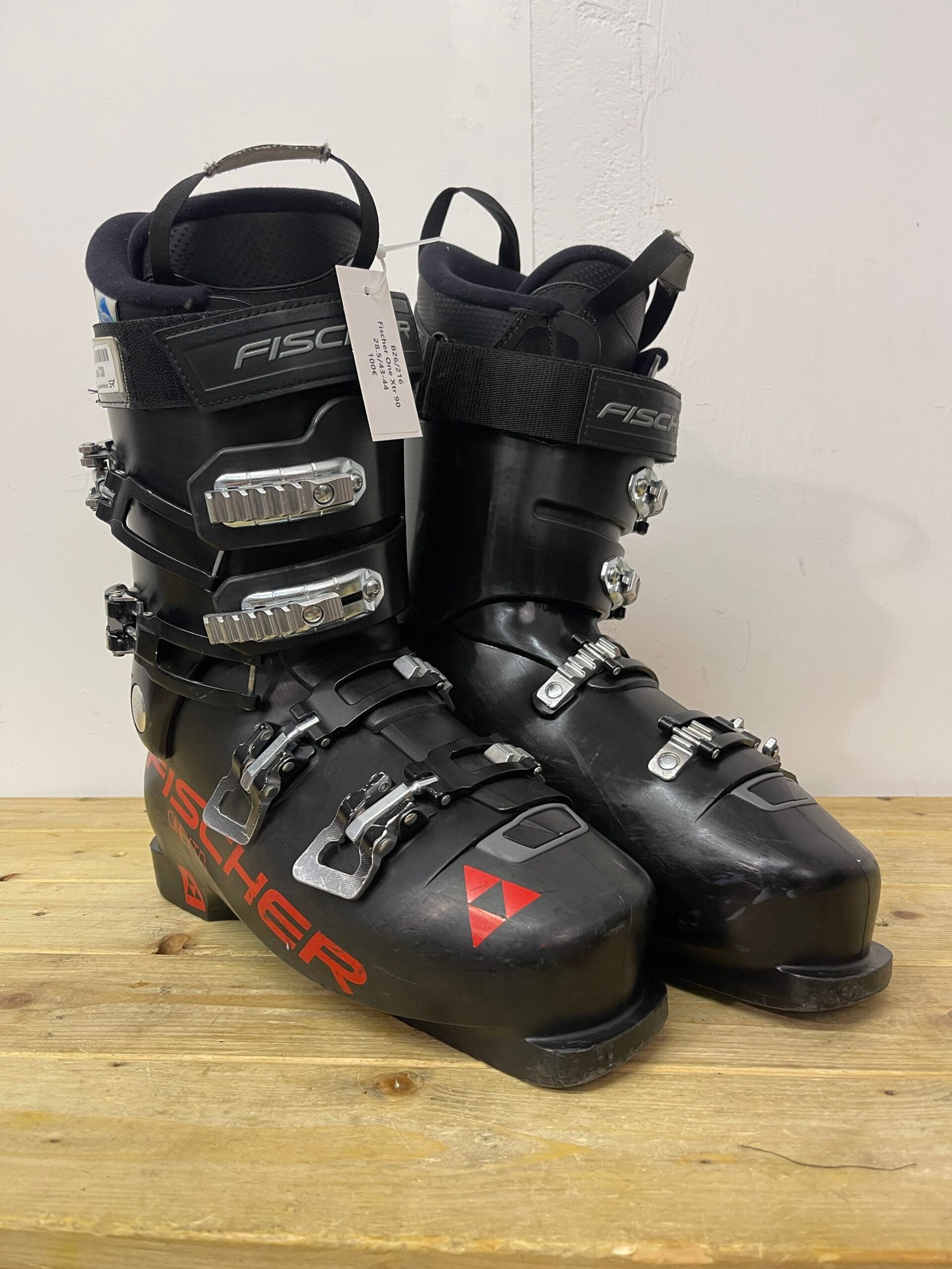 fischer-rc-one-xtr-90-slidinejimo-batai-28-5-eu43-44 Fischer RC One XTR 90 slidinėjimo batai 28.5 MP EU 43–44 – naudoti slidinėjimo batai | Sniego Kalnas