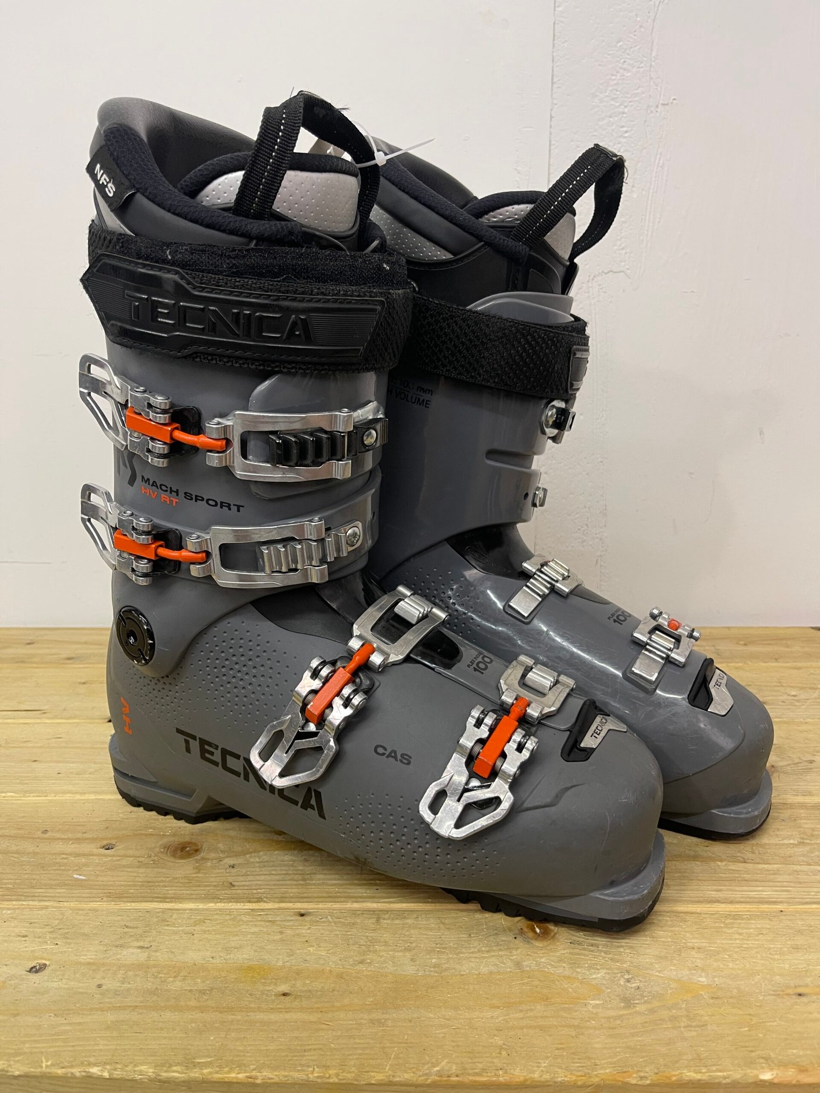 tecnica-mach-100-slidinejimo-batai-28-5-eu43-44 Tecnica Mach 100 slidinėjimo batai 28.5 MP EU 43–44 – naudoti slidinėjimo batai | Sniego Kalnas