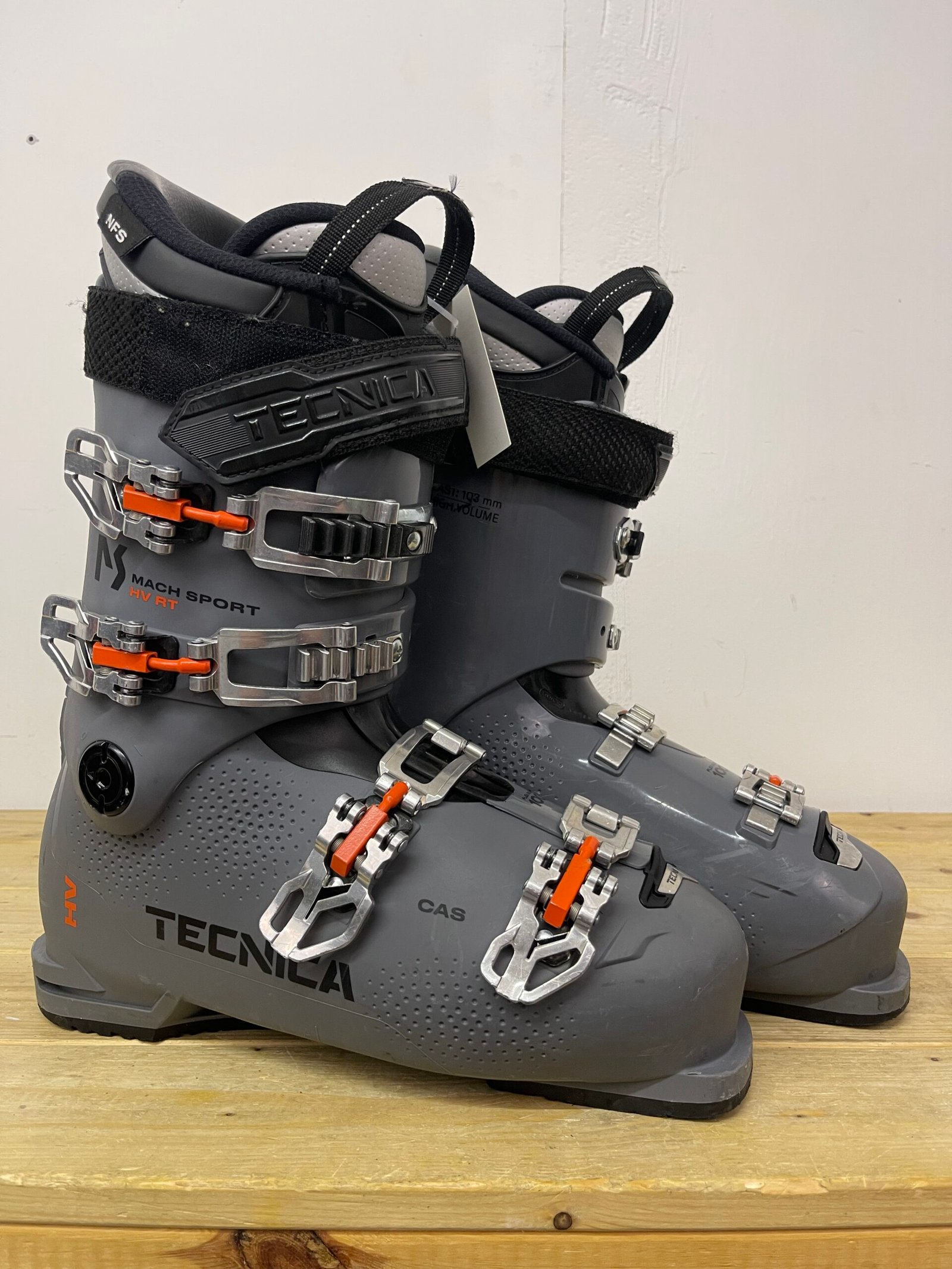 tecnica-mach-100-slidinejimo-batai-28-5-eu43-44 Tecnica Mach 100 slidinėjimo batai 28.5 MP EU 43–44 – naudoti slidinėjimo batai | Sniego Kalnas