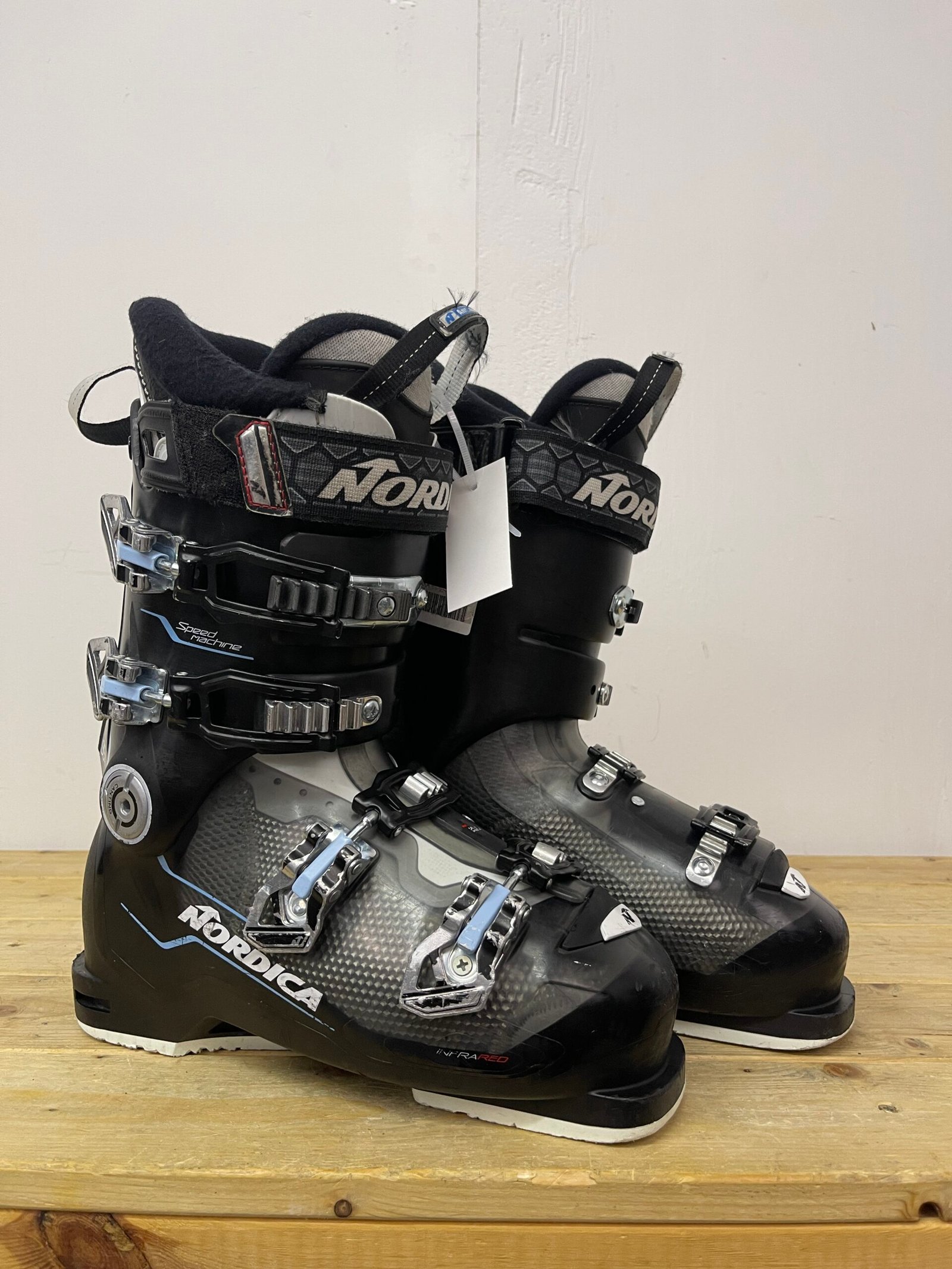nordica-speedmachine-95-slidinejimo-batai-25-5-eu39 Nordica SpeedMachine 95 slidinėjimo batai 25.5 MP EU 39 – naudoti slidinėjimo batai | Sniego Kalnas