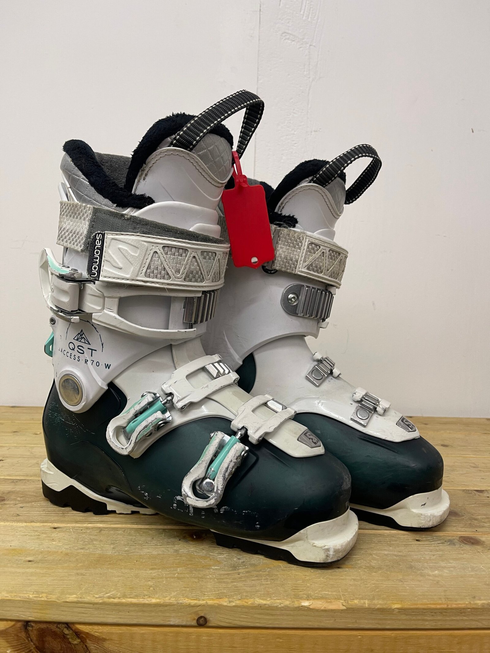 salomon-qst-70-slidinejimo-batai-24-5-eu38 Salomon QST 70 slidinėjimo batai 24,5 MP EU 38 – naudoti slidinėjimo batai | Sniego Kalnas