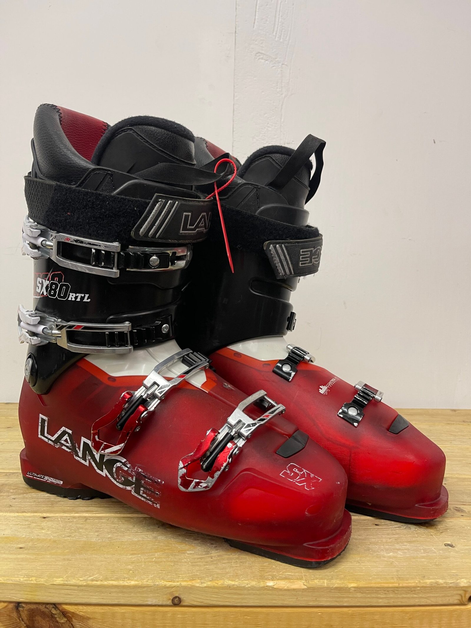 lange-sx-80-slidinejimo-batai-29-5-eu45 Lange SX 80 slidinėjimo batai 29,5 MP EU 45 – naudoti slidinėjimo batai | Sniego Kalnas