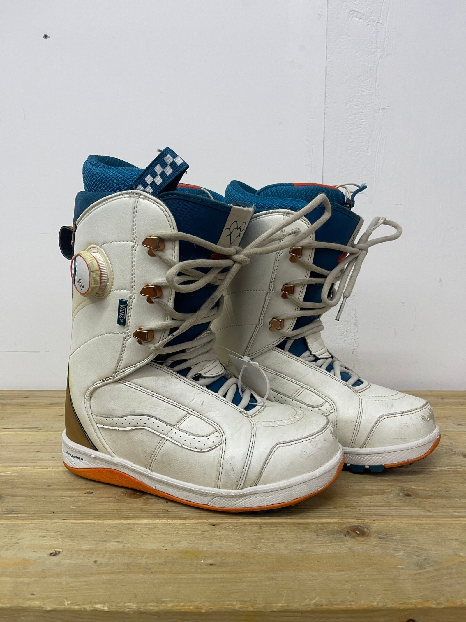 Vans Custom Slide EU 38 – naudoti snieglenčių batai Vans Custom Slide EU 38 naudoti snieglenčių batai – snowboard boots Vilniuje | Sniego Kalnas