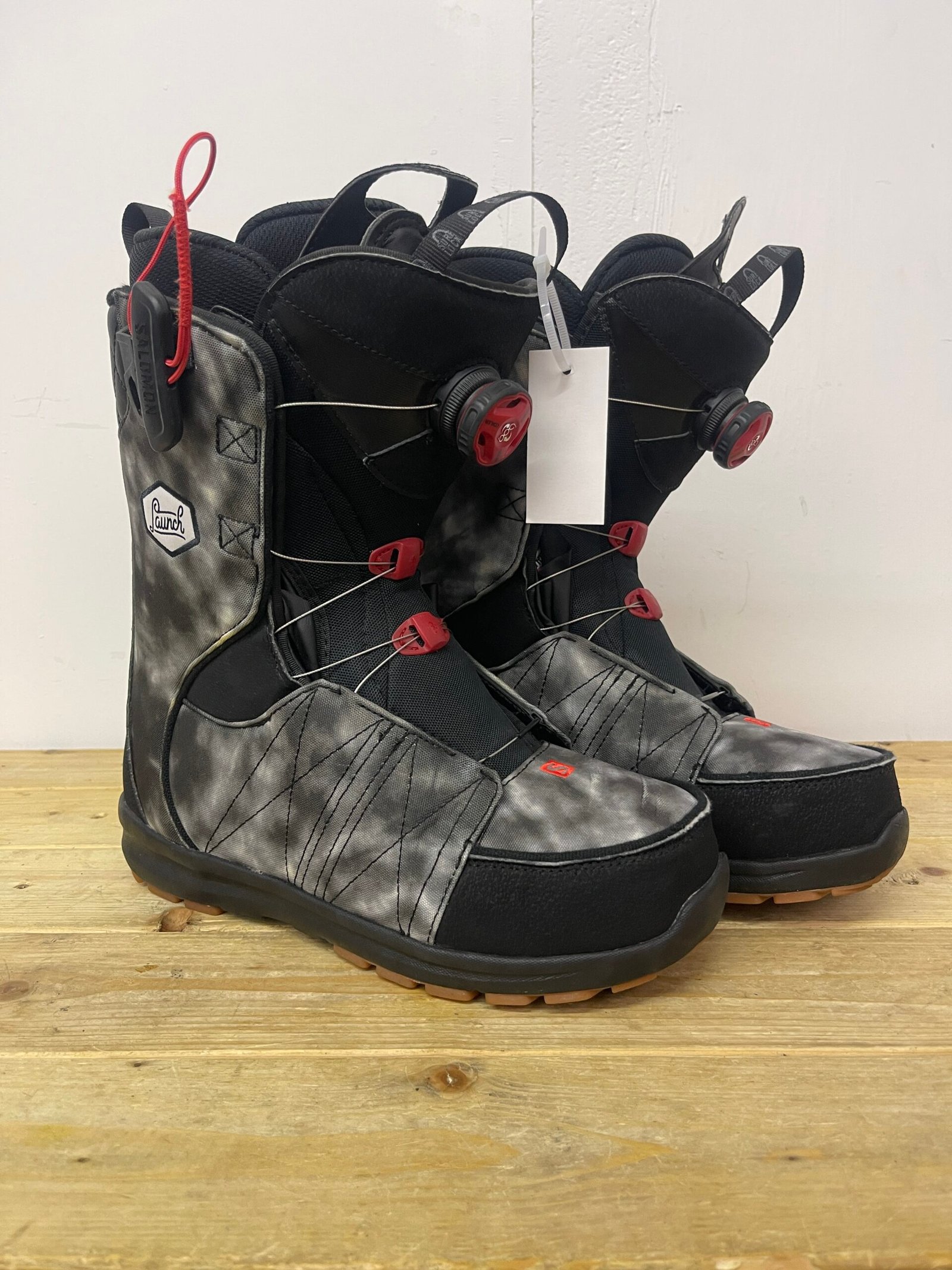 Salomon Launch STR8JKT EU 42,5 – naudoti snieglenčių batai Salomon Launch STR8JKT EU 42,5 naudoti snieglenčių batai – snowboard boots Vilniuje | Sniego Kalnas
