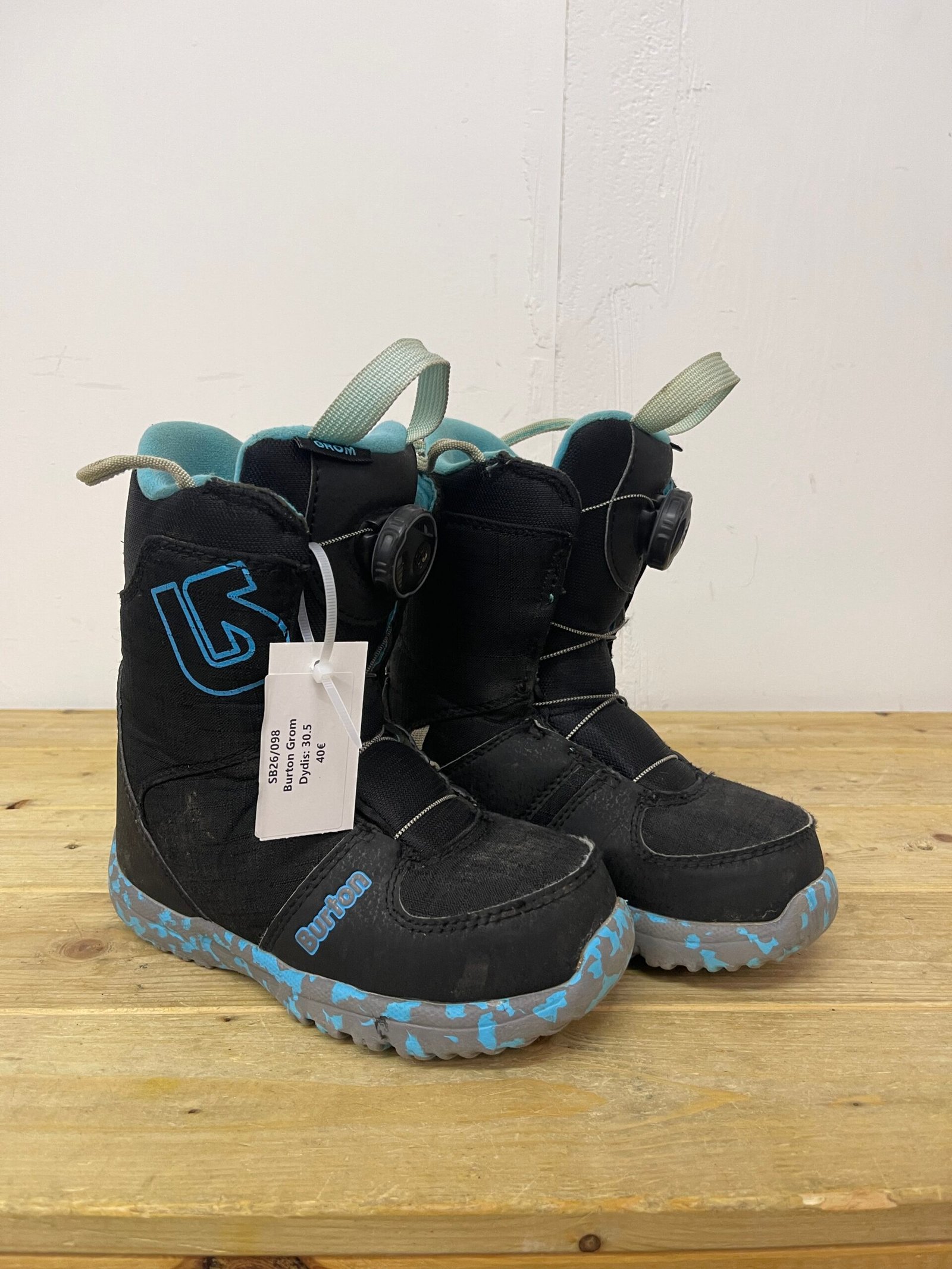 Burton Grom EU 30,5 – naudoti vaikiški snieglenčių batai Burton Grom EU 30,5 naudoti vaikiški snieglenčių batai – snowboard boots Vilniuje | Sniego Kalnas