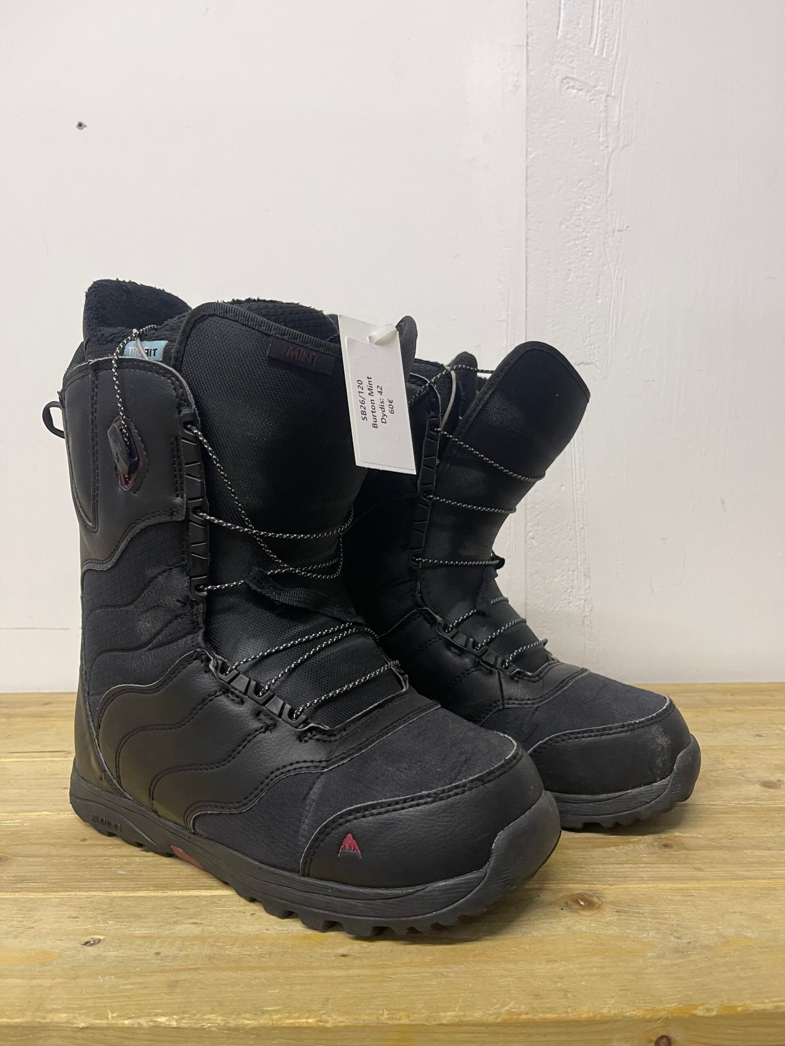Burton Mint EU 42 – naudoti snieglenčių batai Burton Mint EU 42 naudoti snieglenčių batai – snowboard boots Vilniuje | Sniego Kalnas