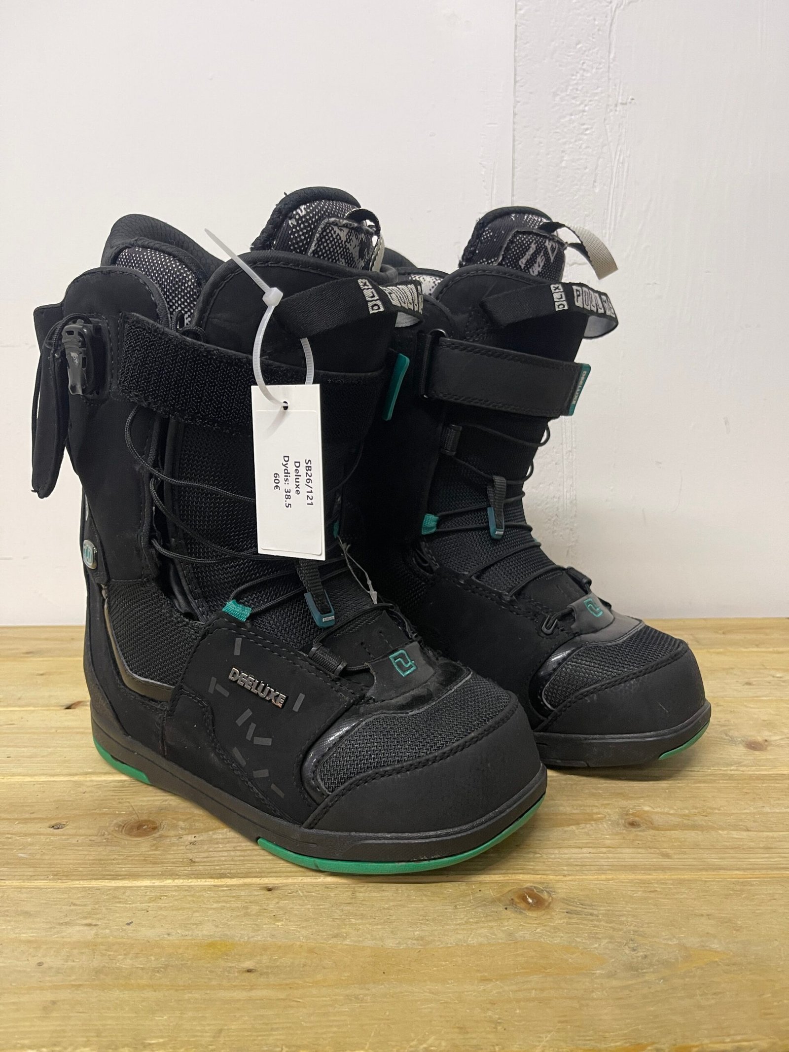 Deluxe EU 38,5 – naudoti snieglenčių batai Deluxe EU 38,5 naudoti snieglenčių batai – snowboard boots Vilniuje | Sniego Kalnas