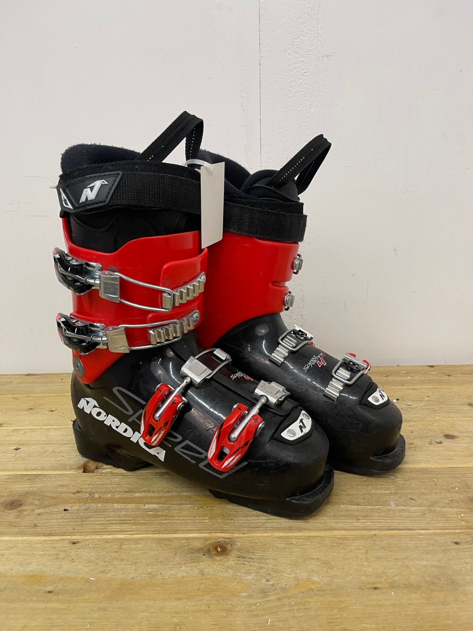 nordica-speed4-slidinejimo-batai-23-5-eu36 Nordica Speed4 slidinėjimo batai 23,5 MP EU 36 – naudoti slidinėjimo batai | Sniego Kalnas