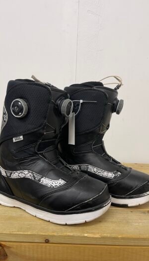 Vans Aura EU 37 naudoti snieglenčių batai – snowboard boots Vilniuje | Sniego Kalnas